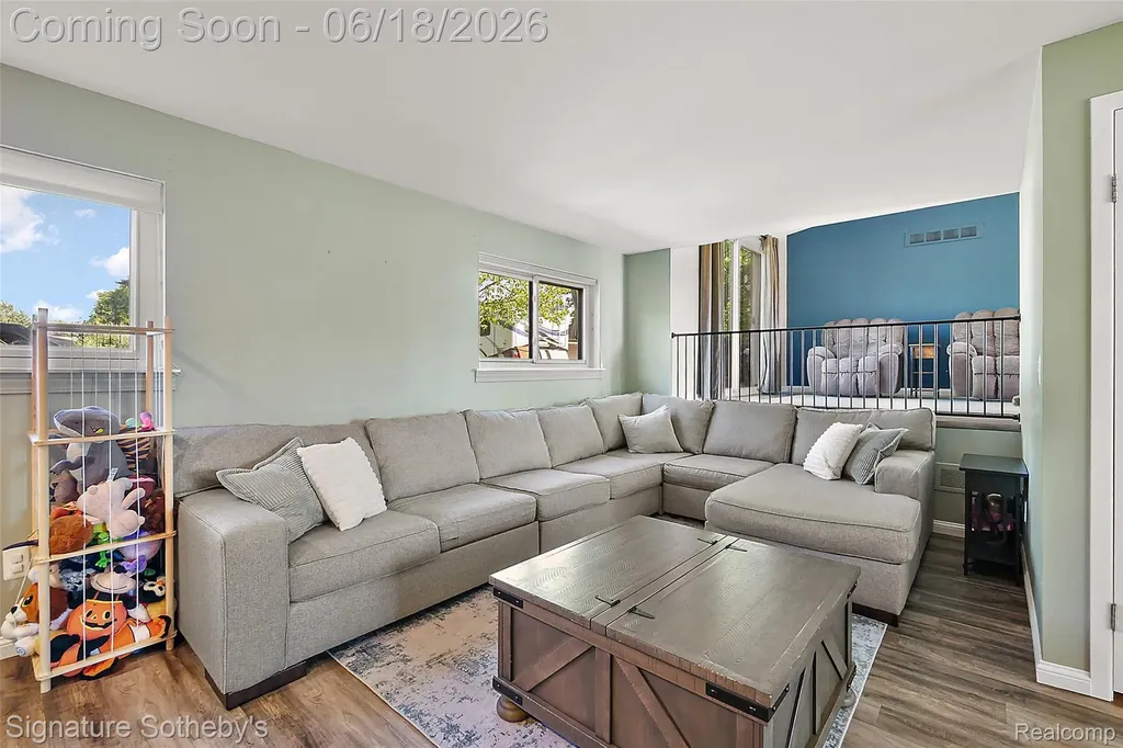 17858 Loranger Street Clinton Charter Township MI 48038