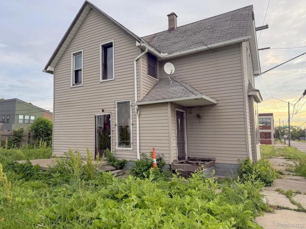 1726 Pine Street Detroit City MI 48216