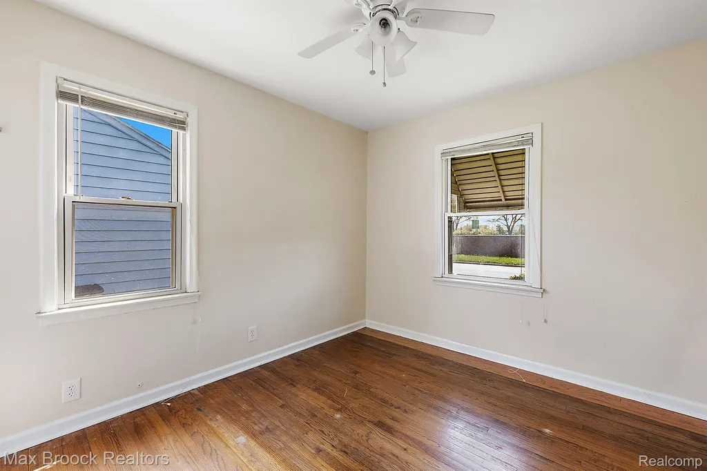 561 Bennett Avenue Ferndale City MI 48220