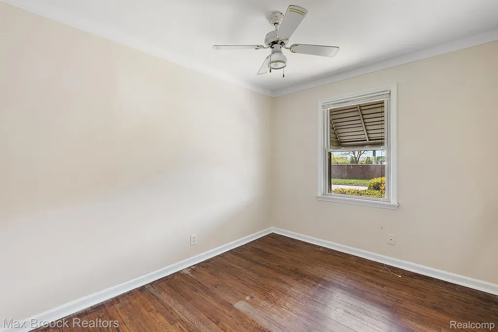 561 Bennett Avenue Ferndale City MI 48220