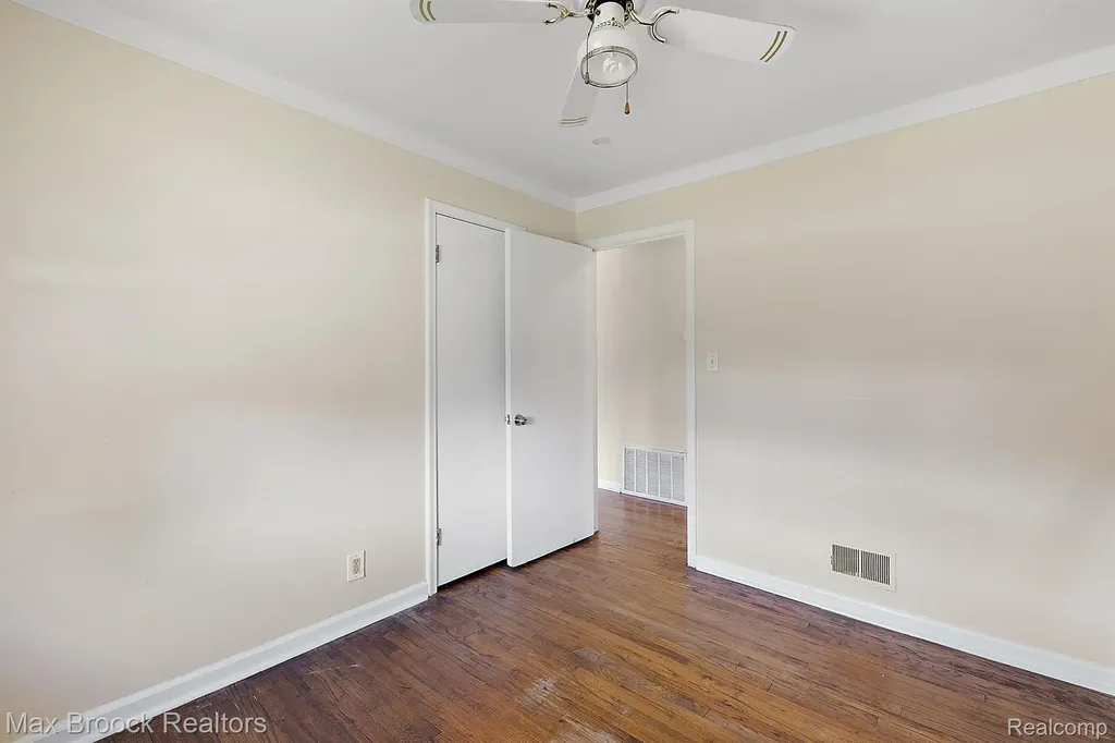 561 Bennett Avenue Ferndale City MI 48220