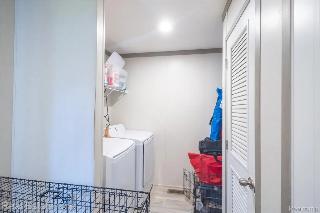 220 Borman Avenue Flushing City MI 48433