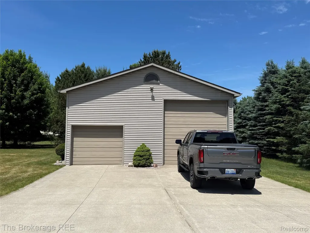 5484 Columbiaville Road Marathon Township MI 48421