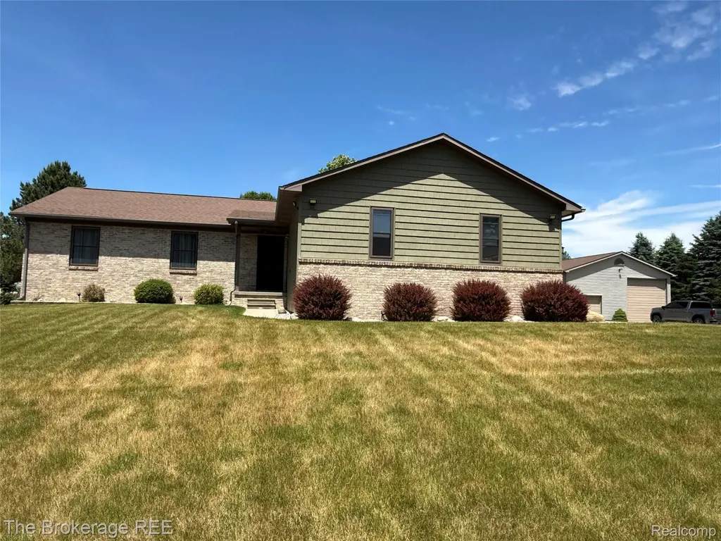 5484 Columbiaville Road Marathon Township MI 48421