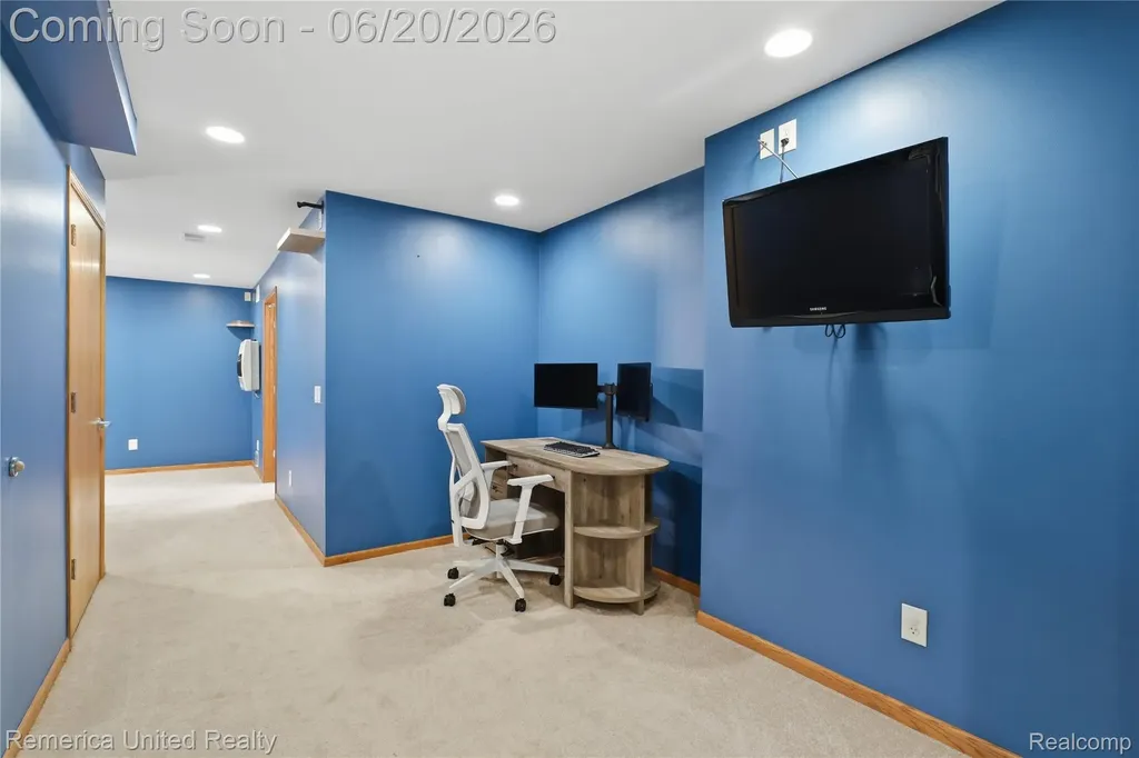 1842 Autumn Glen Drive Hartland Township MI 48843