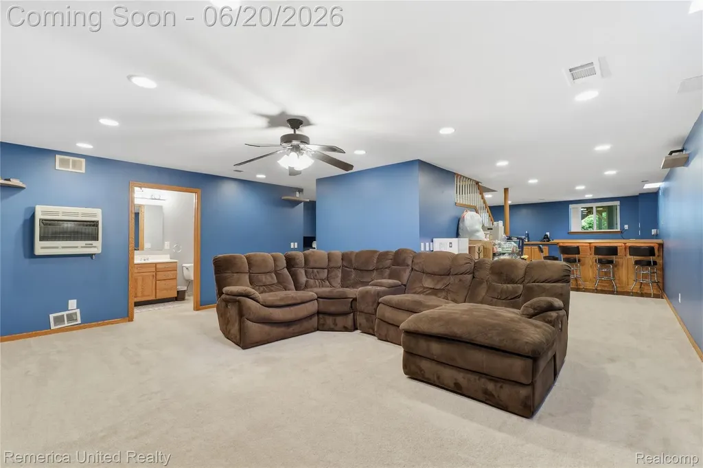 1842 Autumn Glen Drive Hartland Township MI 48843