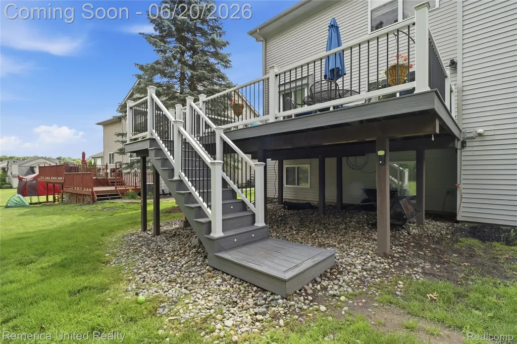 1842 Autumn Glen Drive Hartland Township MI 48843