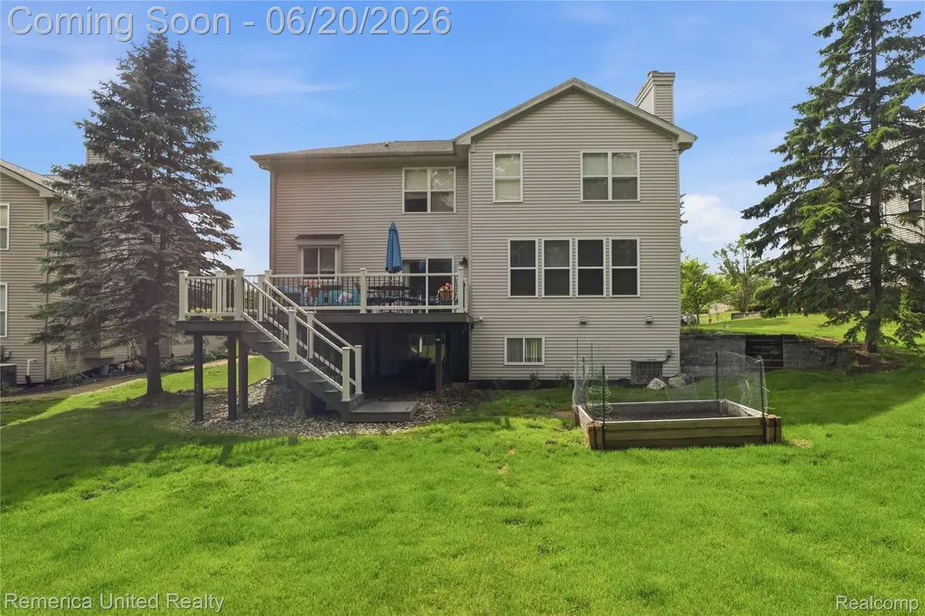 1842 Autumn Glen Drive Hartland Township MI 48843