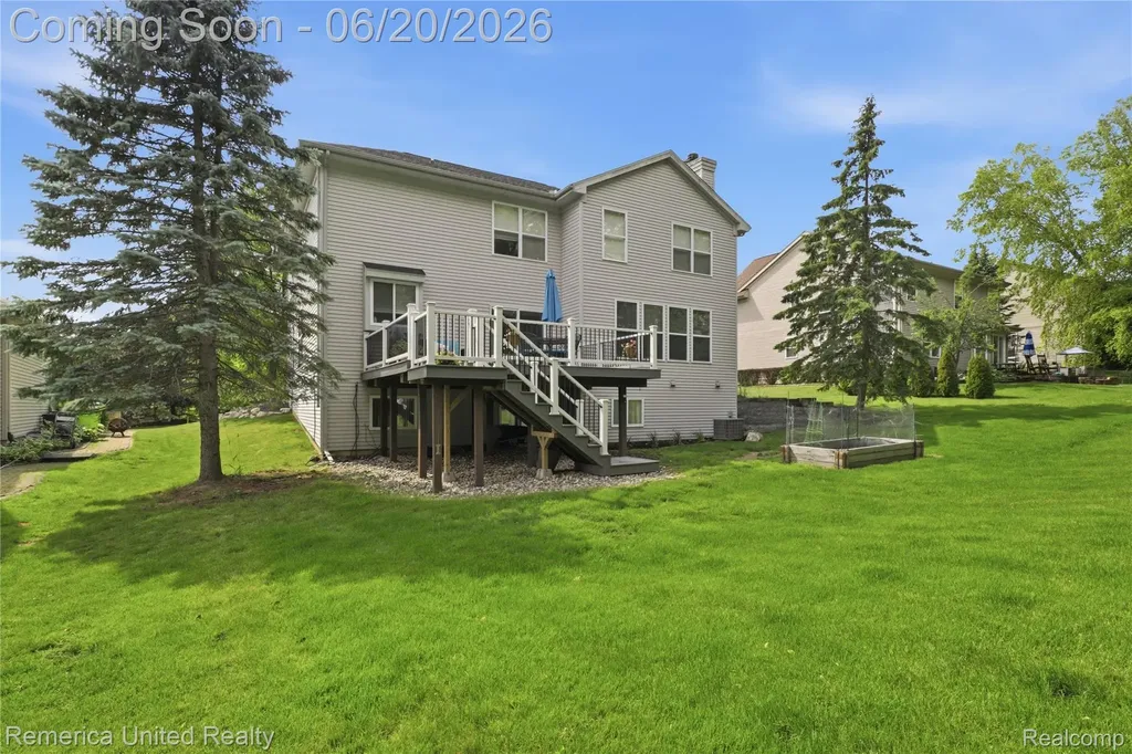 1842 Autumn Glen Drive Hartland Township MI 48843
