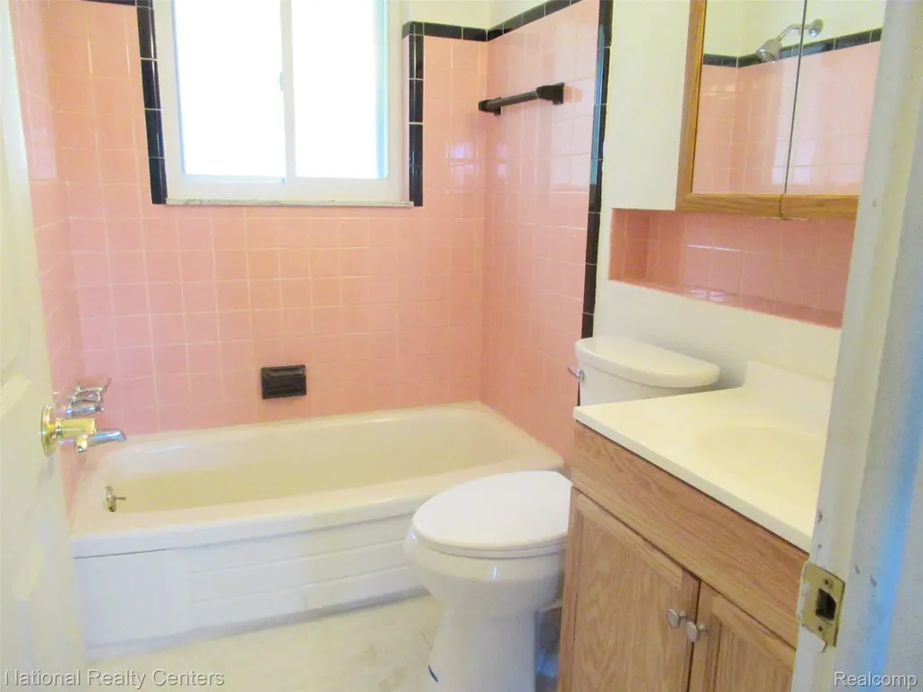2687 Wilshire Street Westland City MI 48186
