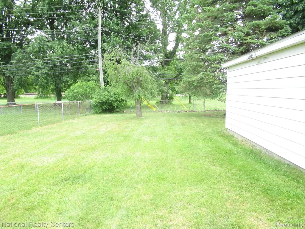 2687 Wilshire Street Westland City MI 48186
