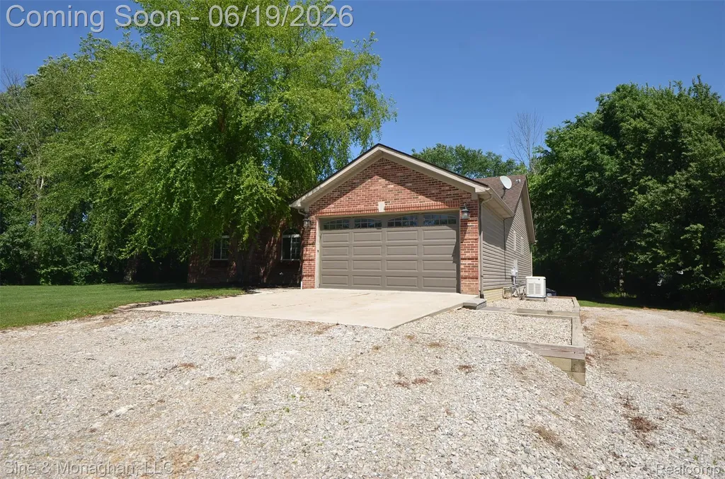 76152 Burman Road E Richmond City MI 48062