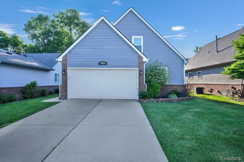 18924 Melvin Avenue Livonia City MI 48152