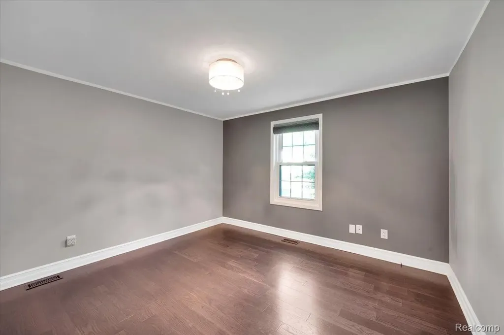 18924 Melvin Avenue Livonia City MI 48152