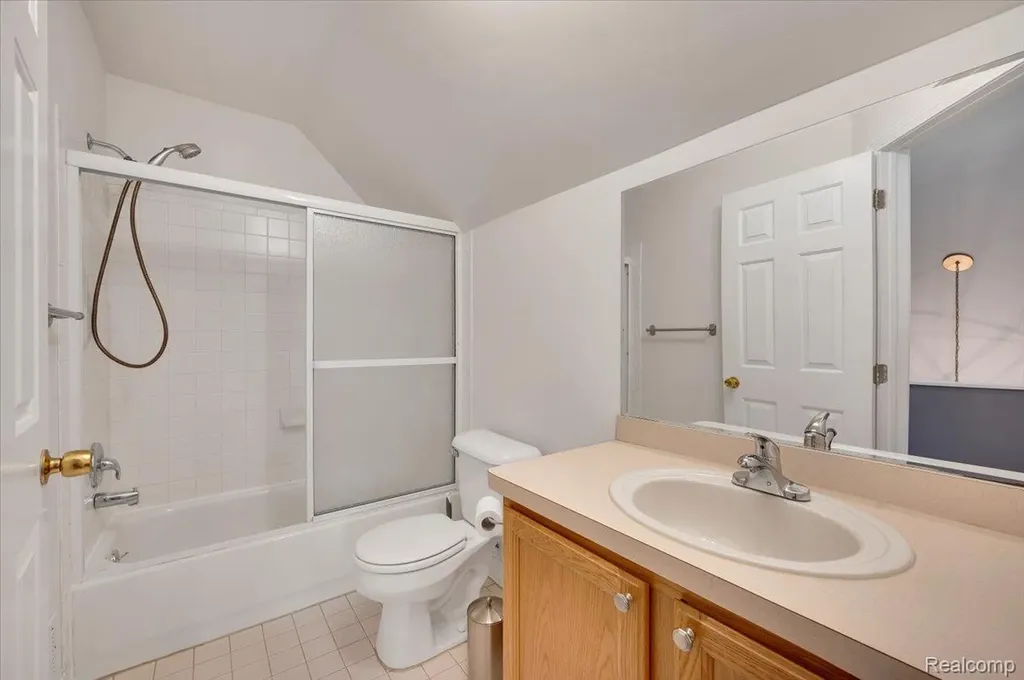 18924 Melvin Avenue Livonia City MI 48152