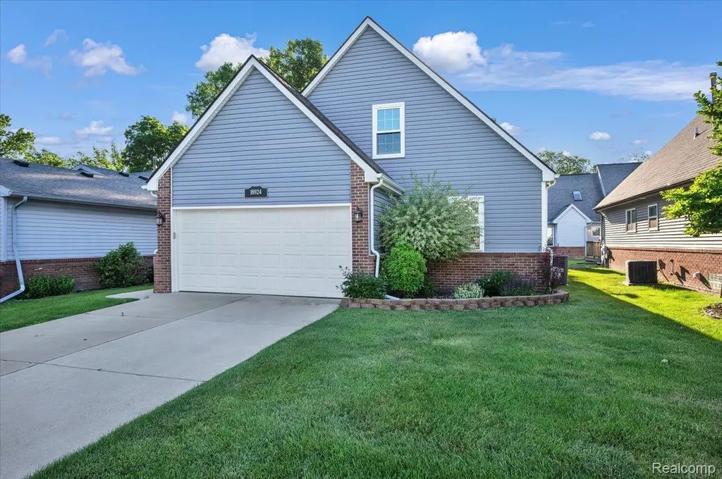18924 Melvin Avenue Livonia City MI 48152