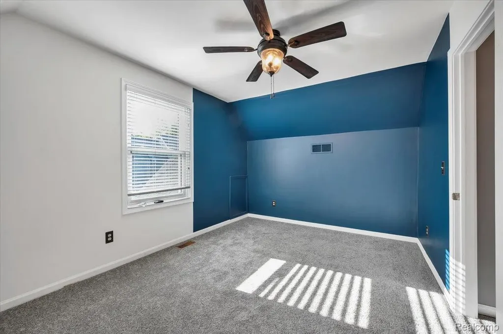 18924 Melvin Avenue Livonia City MI 48152