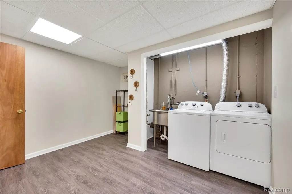 18924 Melvin Avenue Livonia City MI 48152