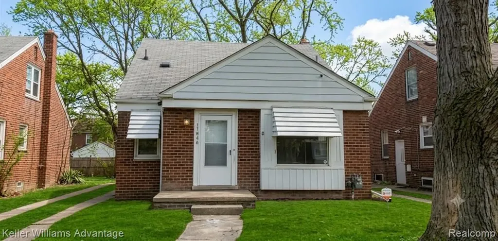 17646 Greenview Avenue Detroit City MI 48219