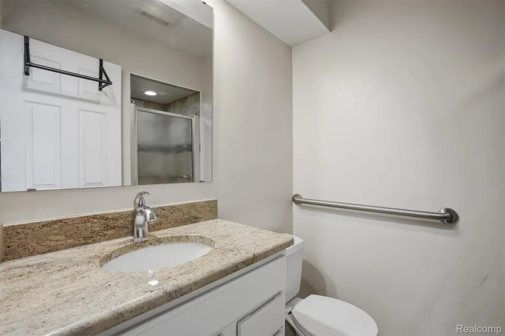 36273 Margareta Street Livonia City MI 48152