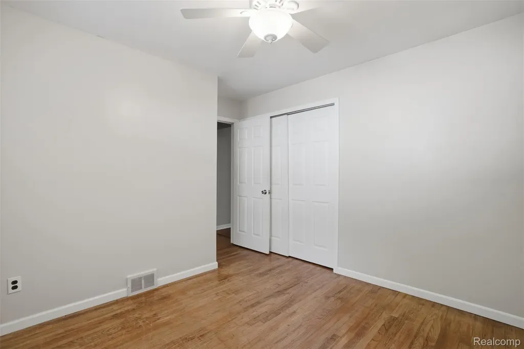 36273 Margareta Street Livonia City MI 48152