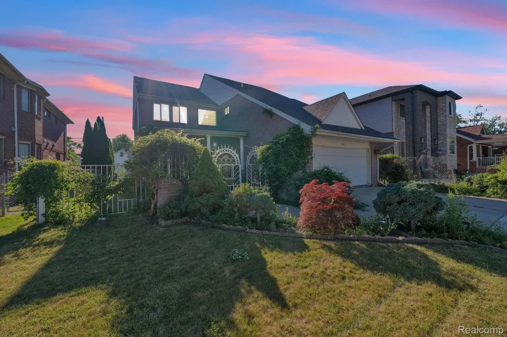 7511 Orchard Avenue Dearborn City MI 48126