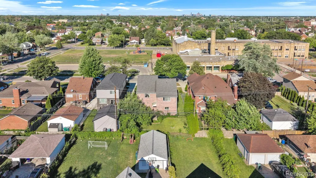 7511 Orchard Avenue Dearborn City MI 48126