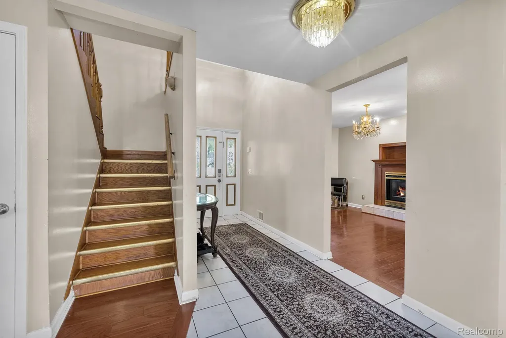 7511 Orchard Avenue Dearborn City MI 48126