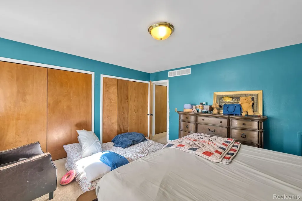 7511 Orchard Avenue Dearborn City MI 48126