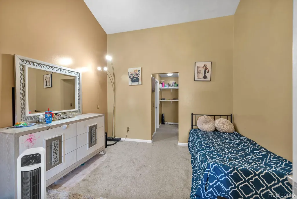 7511 Orchard Avenue Dearborn City MI 48126
