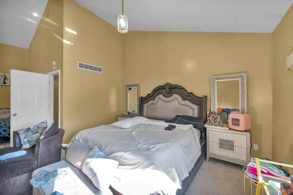 7511 Orchard Avenue Dearborn City MI 48126