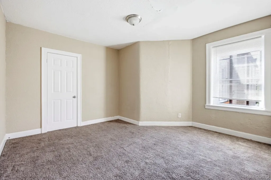 13233 La Salle Boulevard Detroit City MI 48238