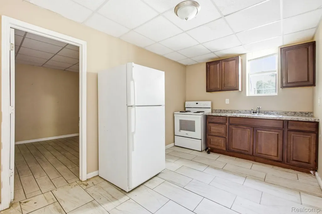 13233 La Salle Boulevard Detroit City MI 48238