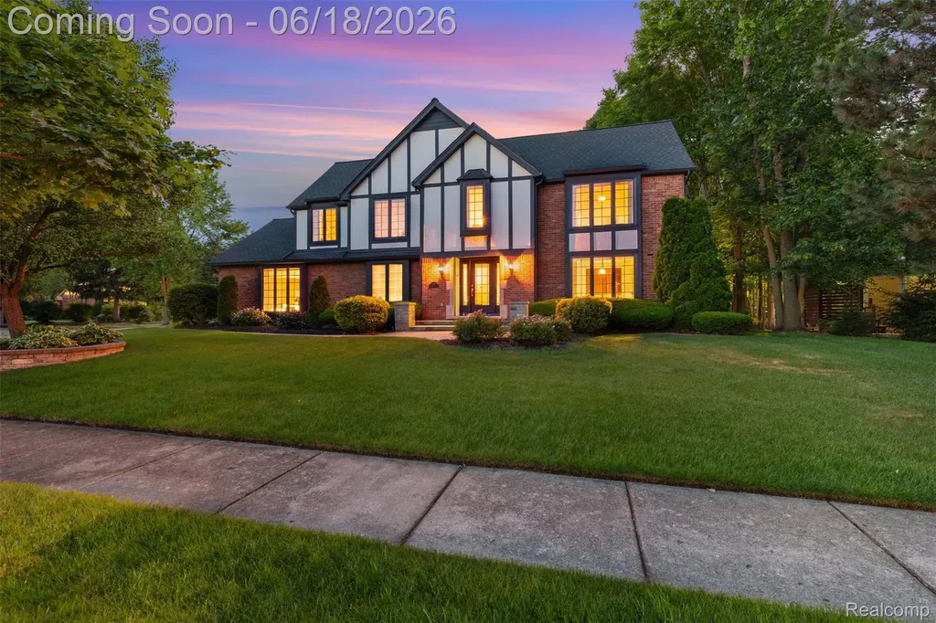 11295 Hillcrest Drive Plymouth Charter Township MI 48170