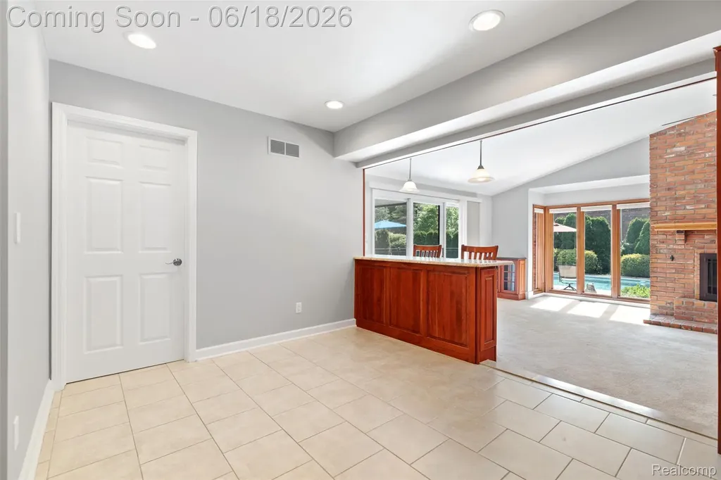 11295 Hillcrest Drive Plymouth Charter Township MI 48170