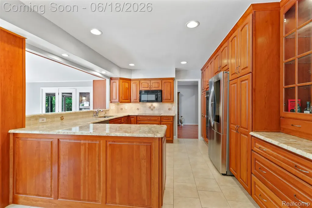 11295 Hillcrest Drive Plymouth Charter Township MI 48170