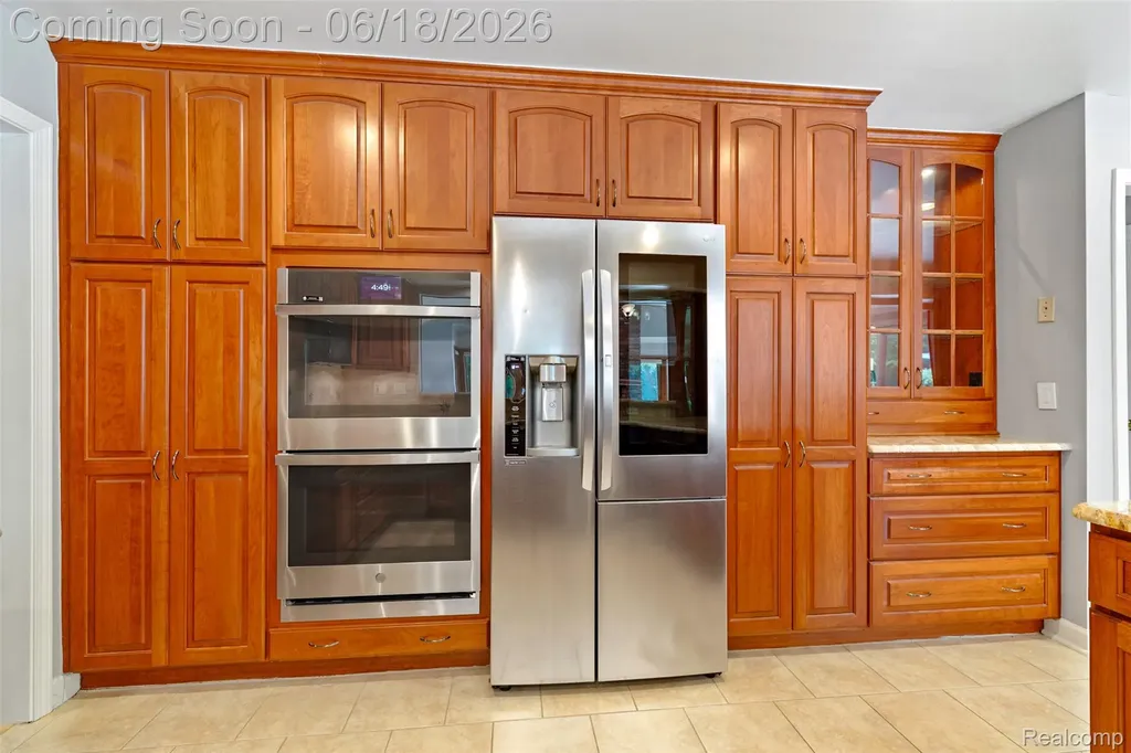 11295 Hillcrest Drive Plymouth Charter Township MI 48170