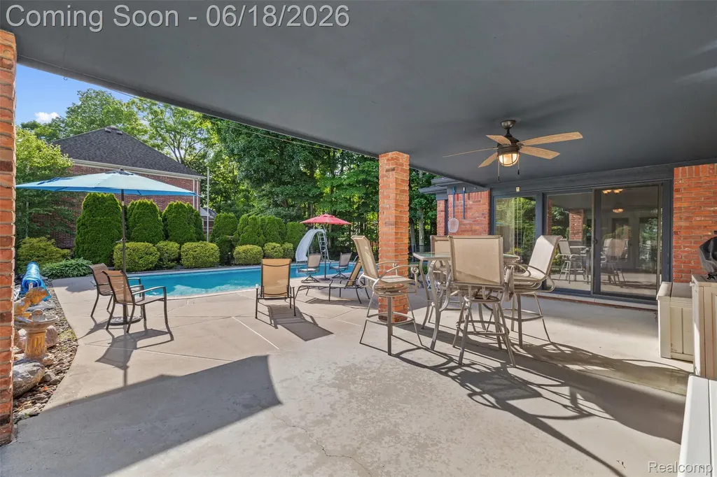 11295 Hillcrest Drive Plymouth Charter Township MI 48170