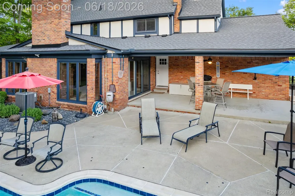 11295 Hillcrest Drive Plymouth Charter Township MI 48170