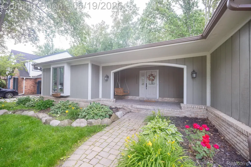 17680 Fox Glen Drive Riverview City MI 48193