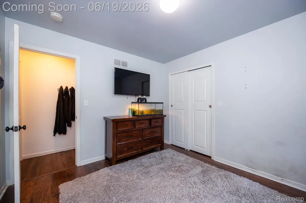 17680 Fox Glen Drive Riverview City MI 48193
