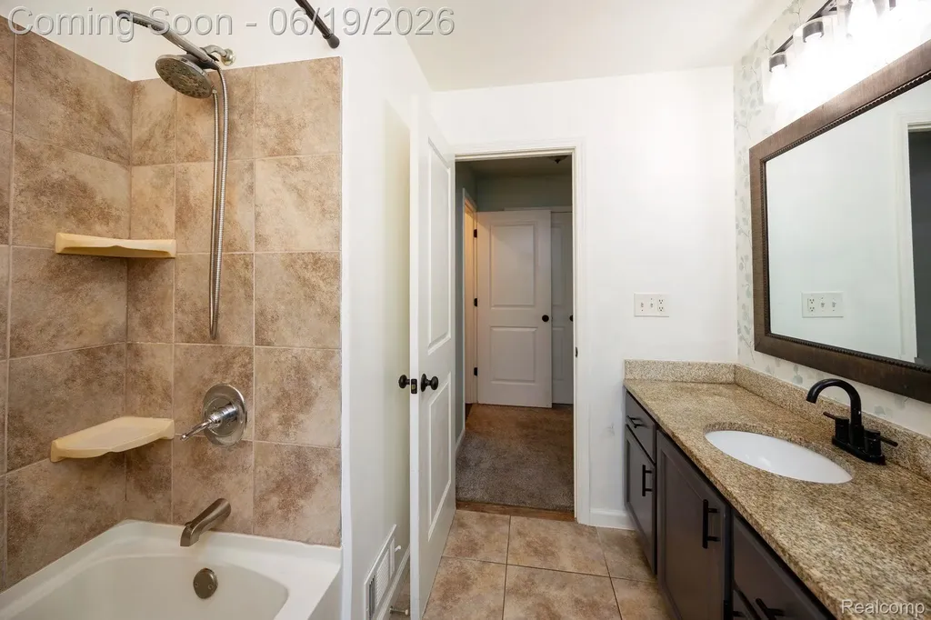 17680 Fox Glen Drive Riverview City MI 48193