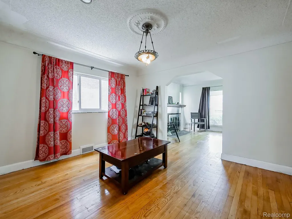 7620 Braile Street Detroit City MI 48228