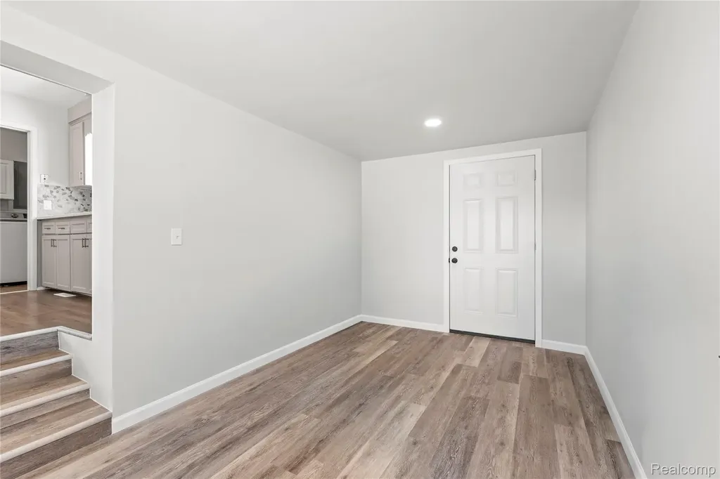 34585 Koch Avenue Sterling Heights City MI 48310