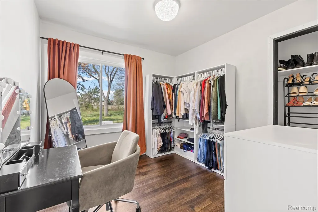 34585 Koch Avenue Sterling Heights City MI 48310