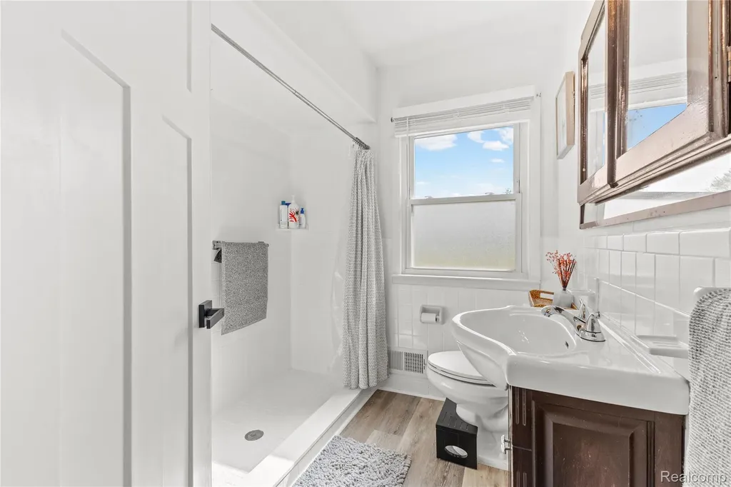 34585 Koch Avenue Sterling Heights City MI 48310