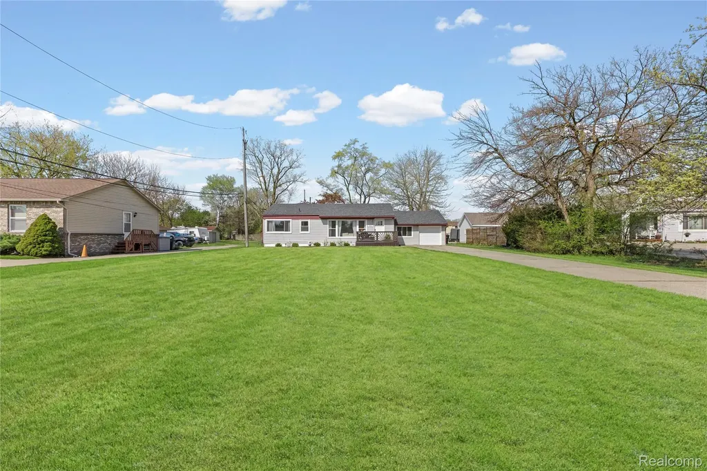 34585 Koch Avenue Sterling Heights City MI 48310