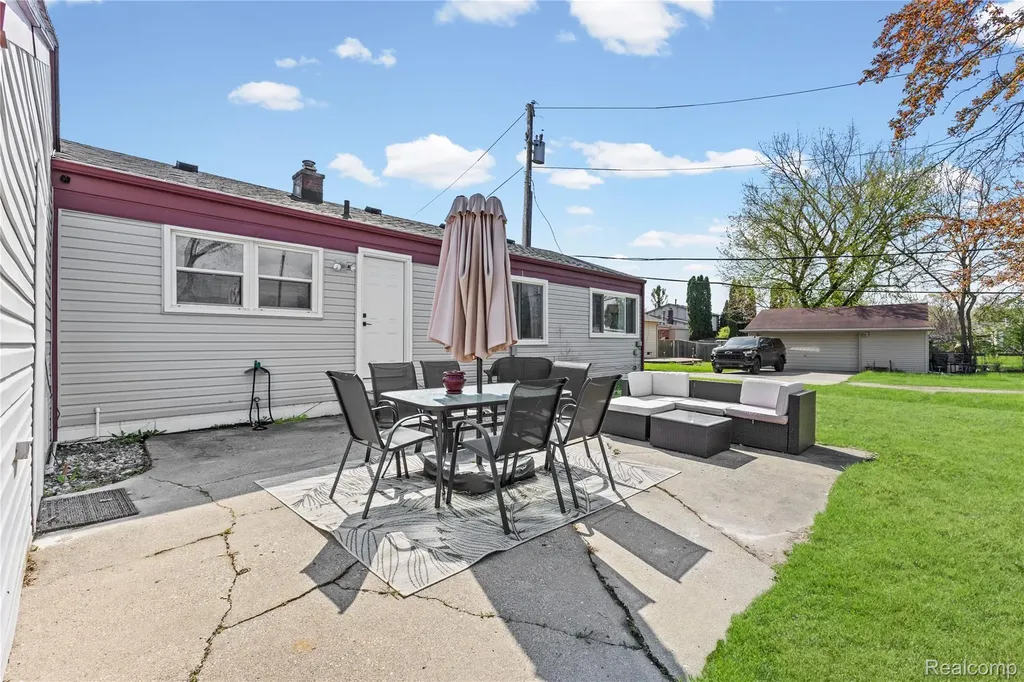 34585 Koch Avenue Sterling Heights City MI 48310