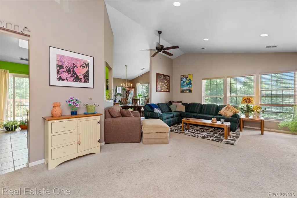 26738 Kirkway Circle Woodhaven City MI 48183