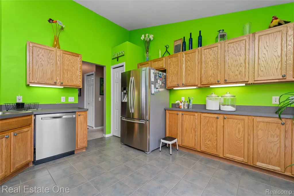 26738 Kirkway Circle Woodhaven City MI 48183